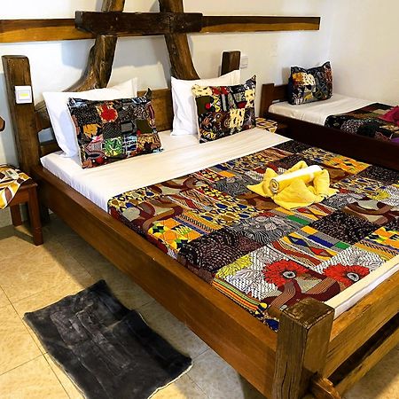 Home Feeling Neneu Lodge Moshi Esterno foto