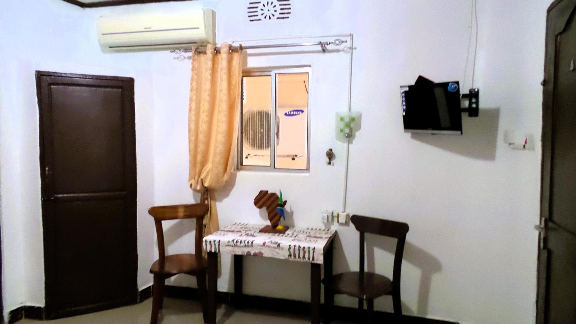 Home Feeling Neneu Lodge Moshi Esterno foto